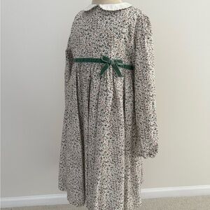 Elegant Floral Long Sleeve Dress with Green Accent